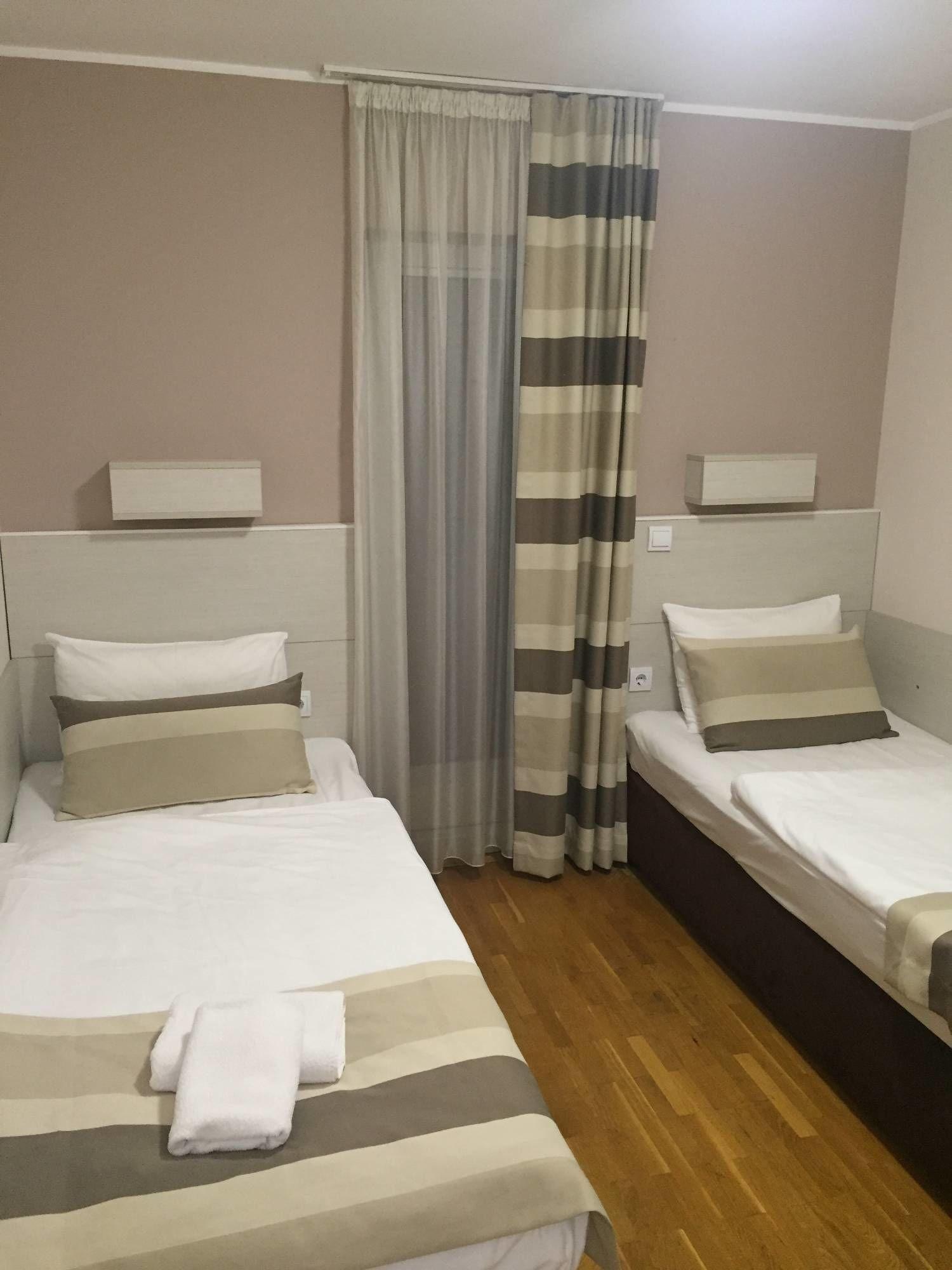 M-Club Hotel Будва Екстер'єр фото